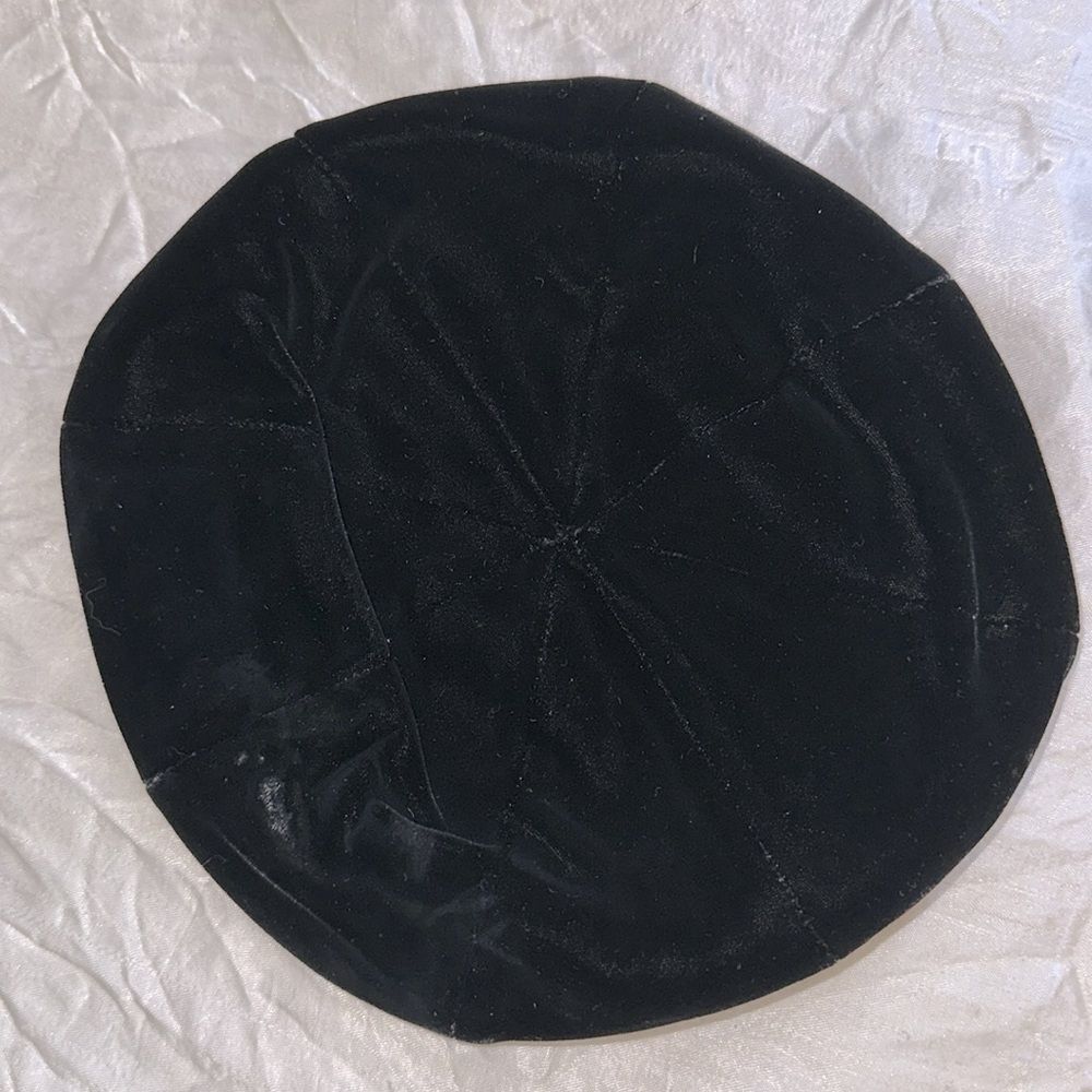 Vintage 50s Black Velvet Beret‎ - Picture 5 of 7